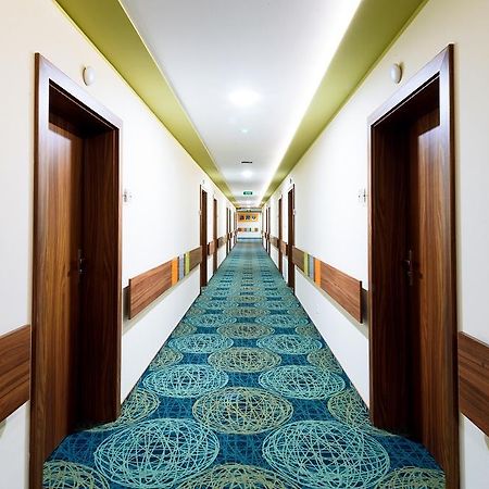 Hôtel Sanatorium Astoria à Busko-Zdrój Extérieur photo
